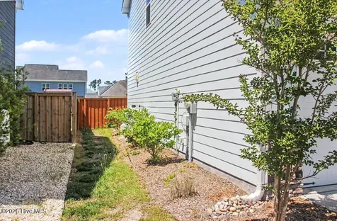 21 W Shooting Star Lane Hampstead NC 28443
