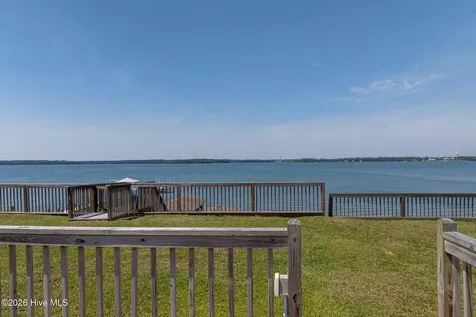 201 Riverside Drive Sneads Ferry NC 28460