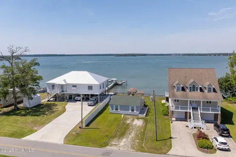 201 Riverside Drive Sneads Ferry NC 28460