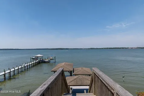 201 Riverside Drive Sneads Ferry NC 28460