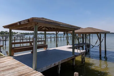 201 Riverside Drive Sneads Ferry NC 28460