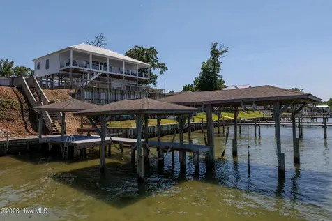 201 Riverside Drive Sneads Ferry NC 28460