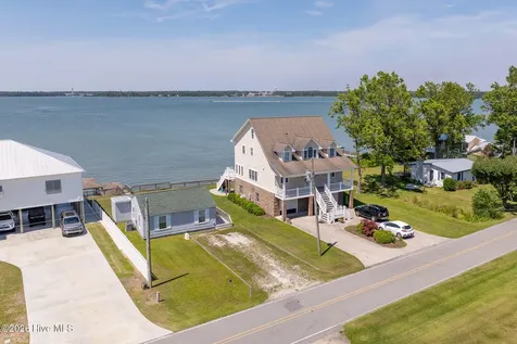 201 Riverside Drive Sneads Ferry NC 28460