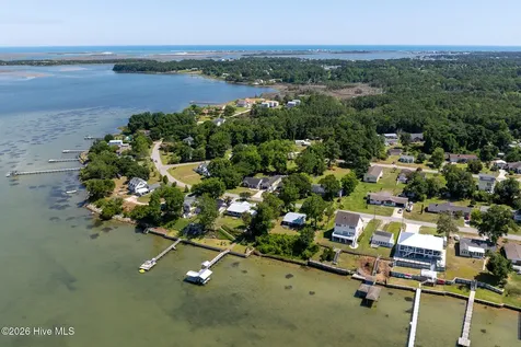 201 Riverside Drive Sneads Ferry NC 28460