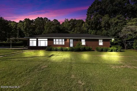 283 Will Baker Road Kinston NC 28504