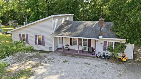 11620 Mistletoe Drive Laurinburg NC 28352