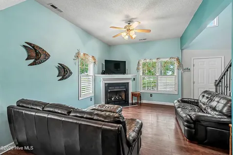 28 Jasmine Lane Jacksonville NC 28546