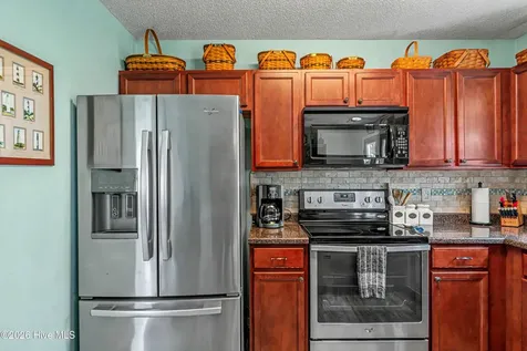 28 Jasmine Lane Jacksonville NC 28546