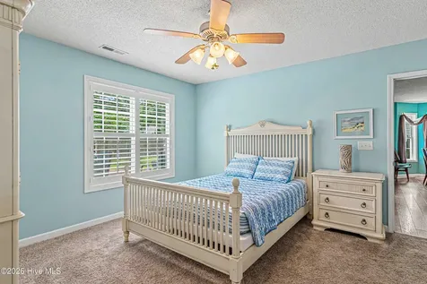 28 Jasmine Lane Jacksonville NC 28546
