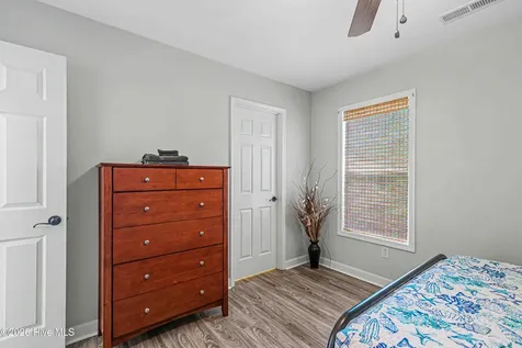 28 Jasmine Lane Jacksonville NC 28546