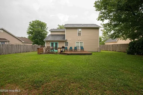 28 Jasmine Lane Jacksonville NC 28546