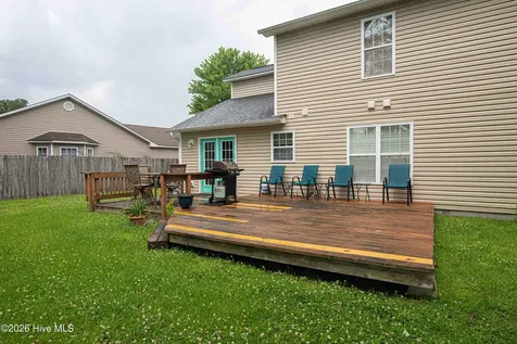 28 Jasmine Lane Jacksonville NC 28546