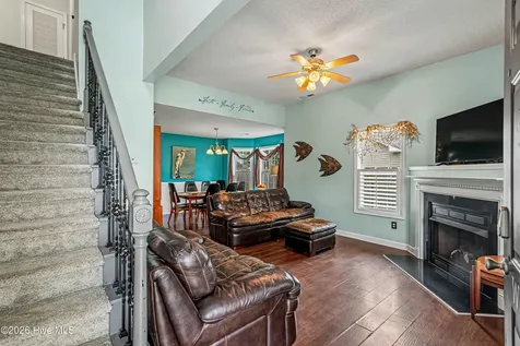 28 Jasmine Lane Jacksonville NC 28546