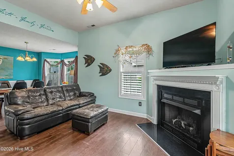 28 Jasmine Lane Jacksonville NC 28546