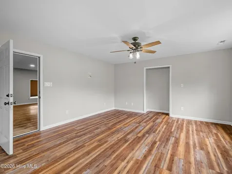 305 Rivers Edge Court Jacksonville NC 28540