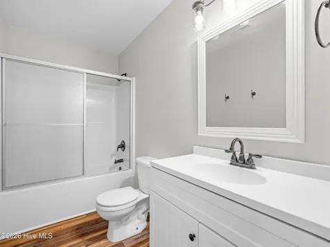 305 Rivers Edge Court Jacksonville NC 28540
