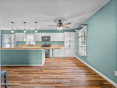 305 Rivers Edge Court Jacksonville NC 28540