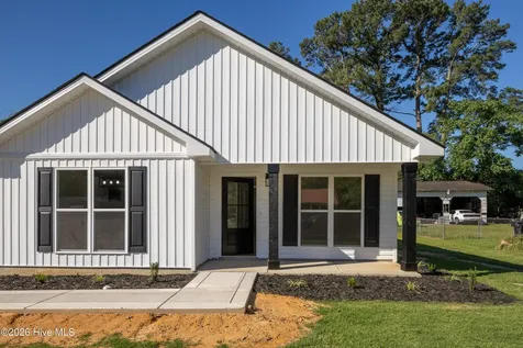 103 Harmon Street Clinton NC 28328