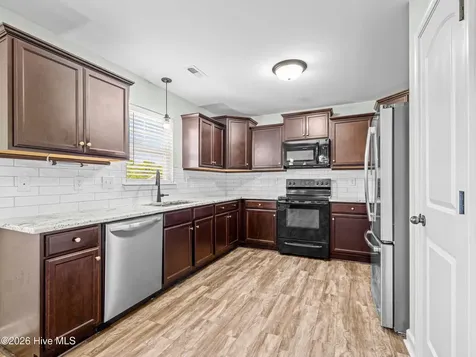 205 Tappi Terrace Hubert NC 28539