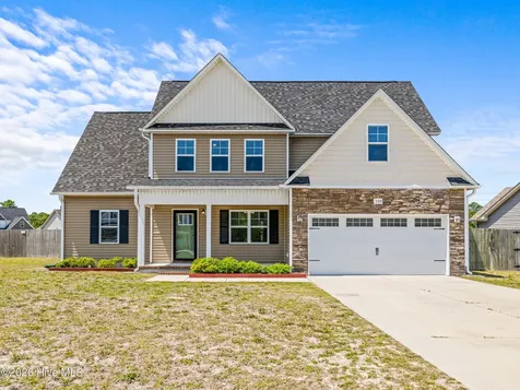 205 Tappi Terrace Hubert NC 28539