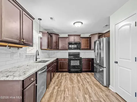 205 Tappi Terrace Hubert NC 28539