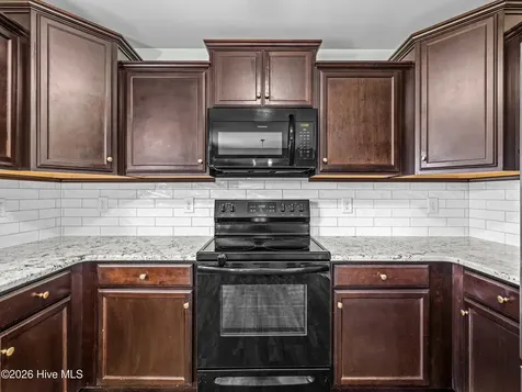 205 Tappi Terrace Hubert NC 28539