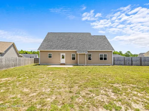205 Tappi Terrace Hubert NC 28539
