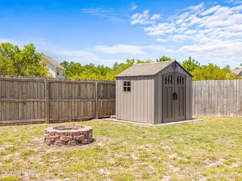 205 Tappi Terrace Hubert NC 28539