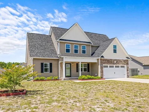 205 Tappi Terrace Hubert NC 28539