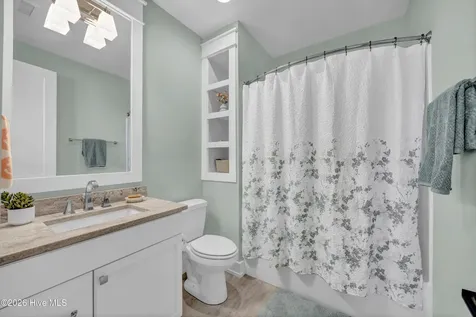 162 Dugger Lane Wilmington NC 28412
