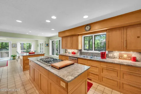 2118 Gloucester Place Wilmington NC 28403