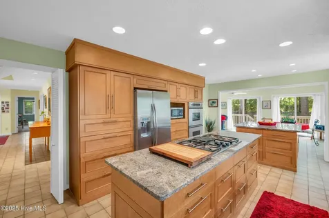 2118 Gloucester Place Wilmington NC 28403