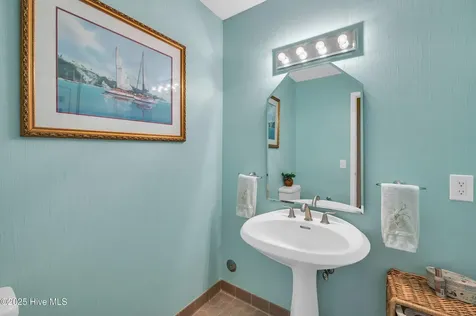 2118 Gloucester Place Wilmington NC 28403