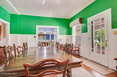 206 W Foy Street Richlands NC 28574