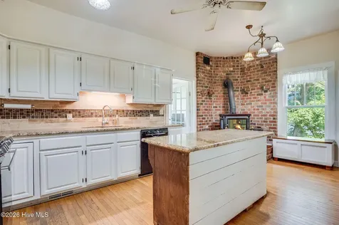 206 W Foy Street Richlands NC 28574