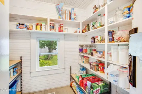 206 W Foy Street Richlands NC 28574