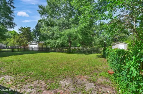 206 W Foy Street Richlands NC 28574