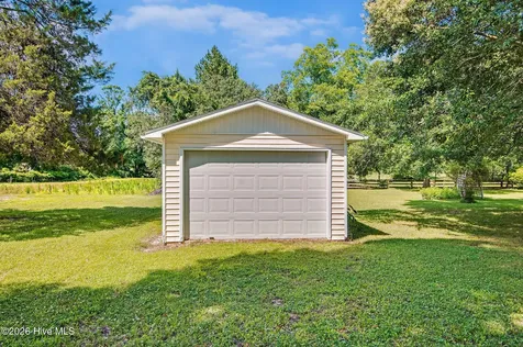 206 W Foy Street Richlands NC 28574