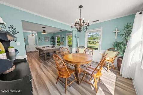 102 Crows Nest Street Oriental NC 28571