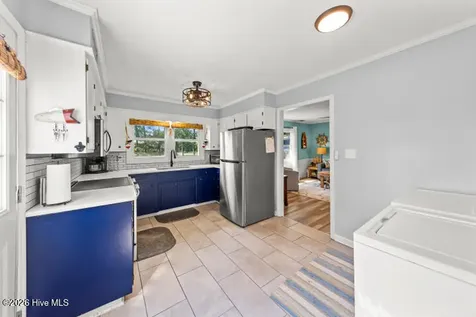 102 Crows Nest Street Oriental NC 28571