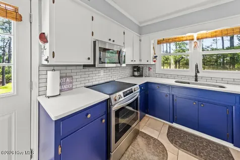 102 Crows Nest Street Oriental NC 28571
