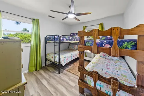 102 Crows Nest Street Oriental NC 28571