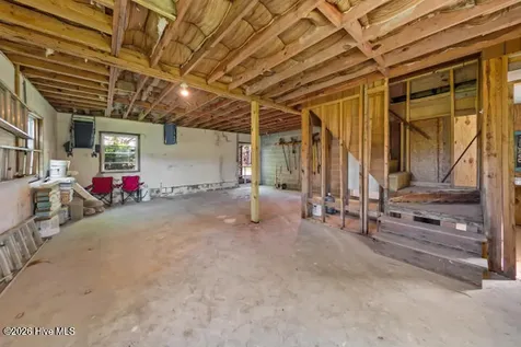 102 Crows Nest Street Oriental NC 28571