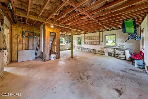 102 Crows Nest Street Oriental NC 28571