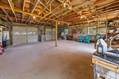 102 Crows Nest Street Oriental NC 28571