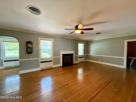 103 Finch Street Clinton NC 28328