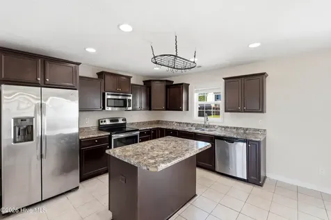 209 Imperial Lane Jacksonville NC 28546