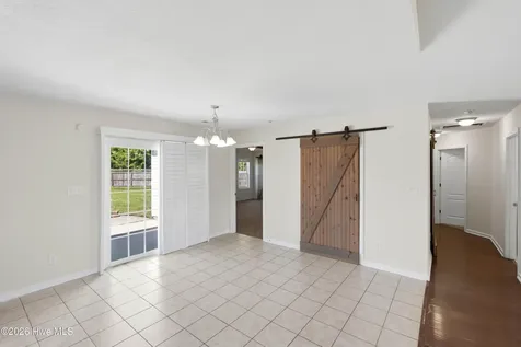 209 Imperial Lane Jacksonville NC 28546