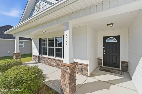 209 Imperial Lane Jacksonville NC 28546