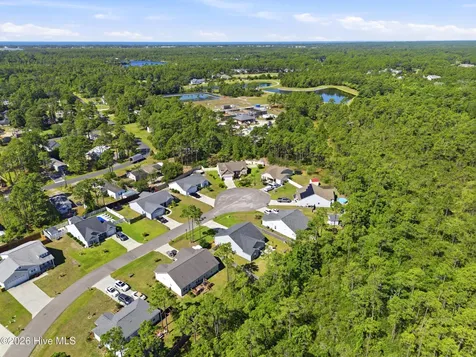 4432 Pinewood Village Drive SE Southport NC 28461